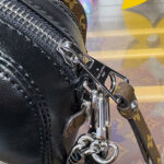 Louis Vuitton Pochette Vibe M14544 Black